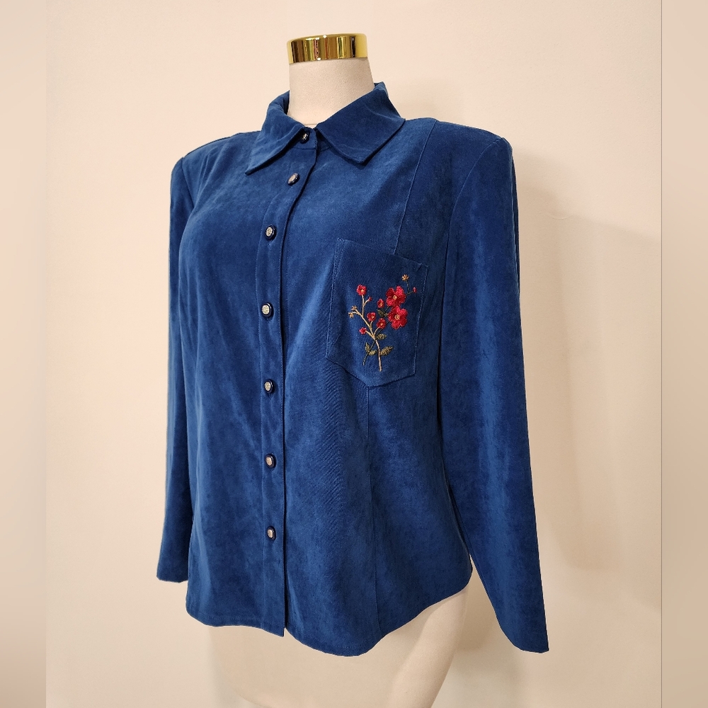 Vintage D.G.I Blue Button-Up Long Sleeved Collard Shirt with Floral Embroidery